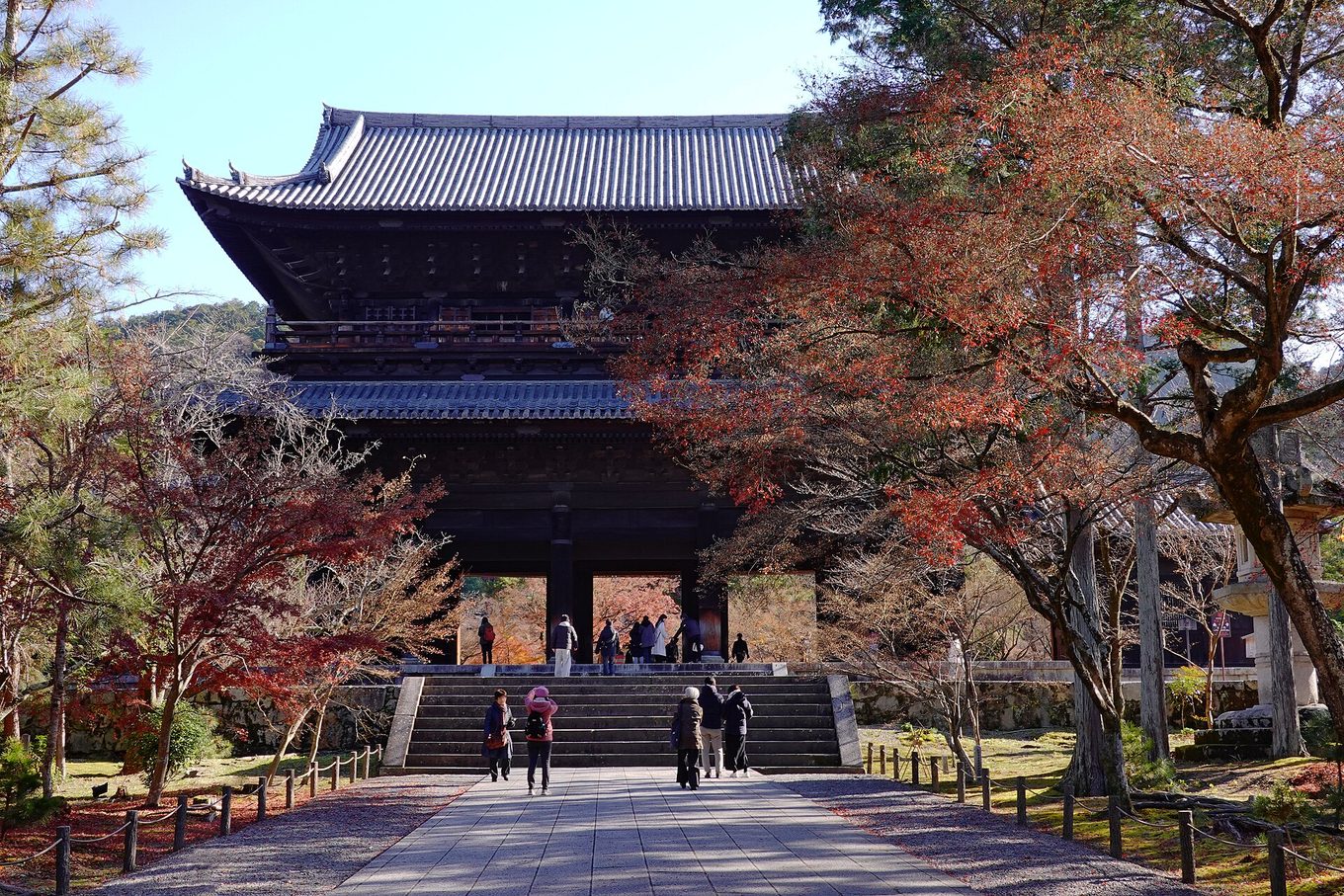 南禅寺 水路閣の赤レンガのアーチ